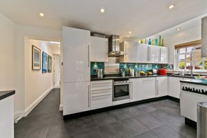 Kitchen- click for photo gallery